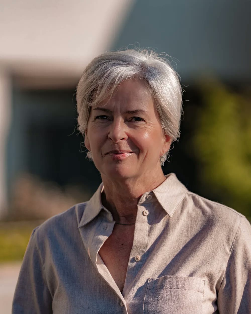 Portrait de Nathalie Loosli, assistante administrative au Cabinet Dentaire Genolier